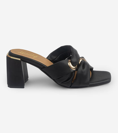 Linked Knot Heels