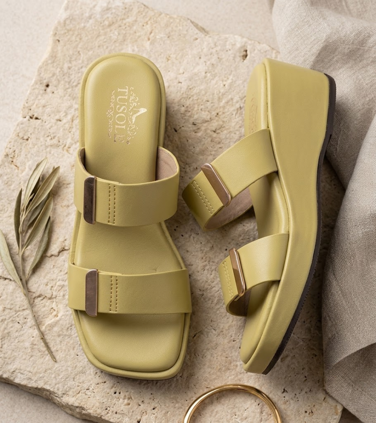 Open Strap Wedges